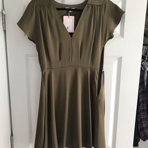 Black swan silk dress. Great for fall wedding!